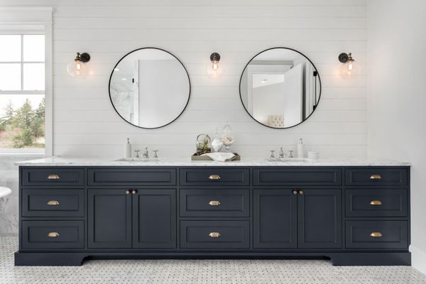 Large Double Vanity in Master Bathroom in New Luxury Home.