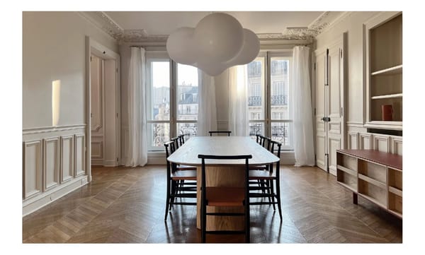 comedor en apartamento en París arquitectura Hausmaniana