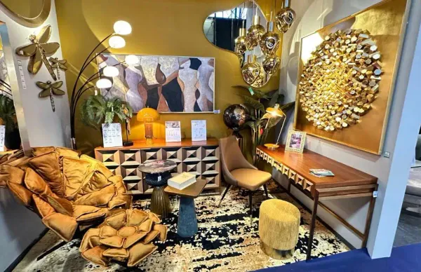 room decorated in gold, brown and orange tones 